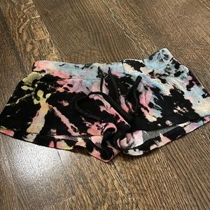 Hard tail shorts. Size XL. women’s. RUNS SMALL